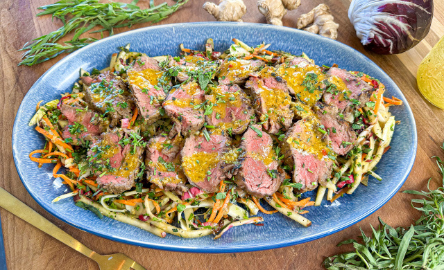 Veau marine au gingembre avec salade de radicchio