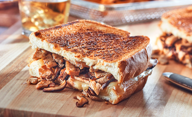 Grilled Cheese Decadent De Veau Du Quebec