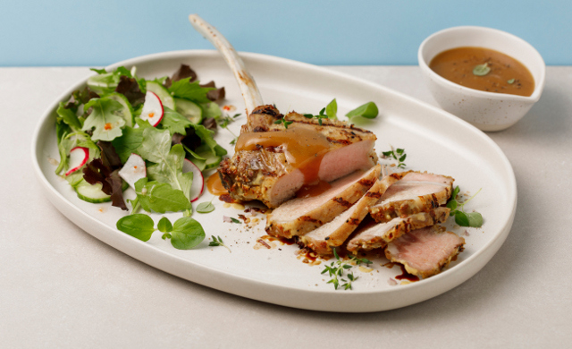 Cotelettes A Manchon De Veau Du Quebec Enrobage A La Dijonnaise