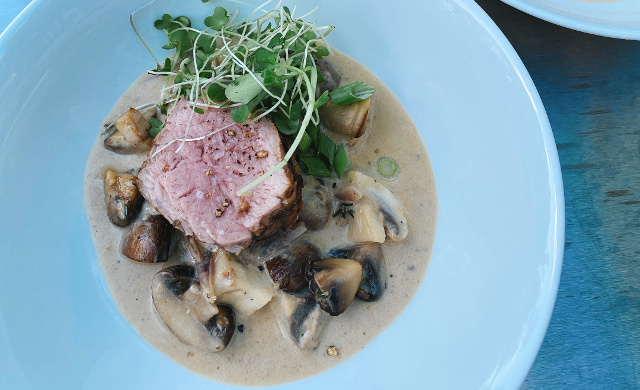 Filet De Veau Raifort Whisky Et Champignons Cremeux