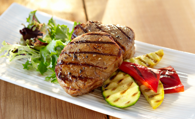 Medaillons De Fiet De Veau Du Quebec Marines A L Echalote Style Montreal