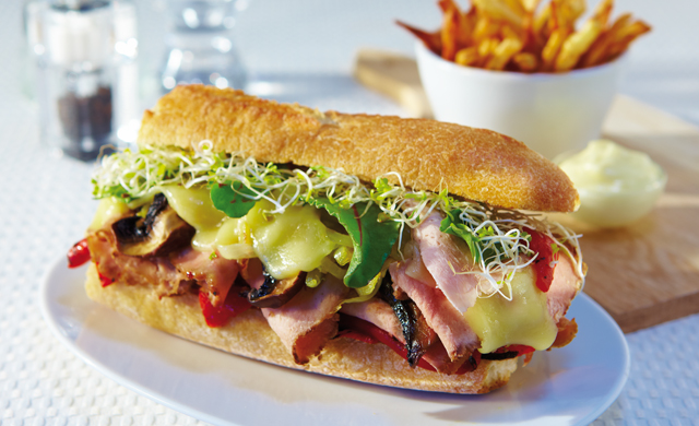 Sandwich Style Nouvelle Orleans Au Veau Du Quebec