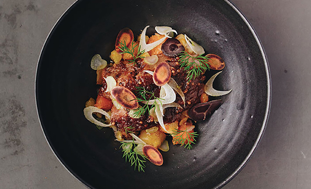 Roti De Palette De Veau Du Quebec Braise Ecrase De Carottes Nantaises