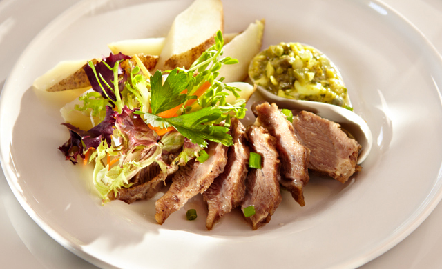 Joues De Veau Du Quebec Sauce Gribiche