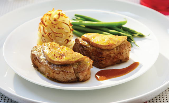 Medaillons De Filet De Veau Du Quebec Au Foie Gras Poele 030