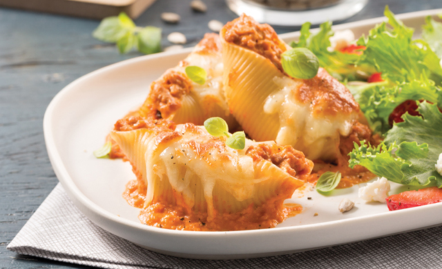 Coquilles Au Veau Du Quebec Hache Sauce Rosee